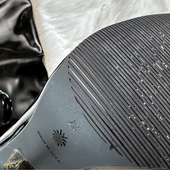 Boots Luxury Designer By Stuart Weitzman size 37 - Picture 8 of 10